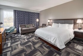 Hampton Inn Louisville Northeast