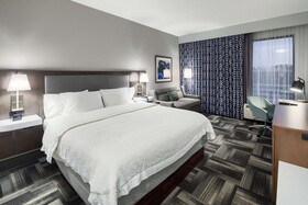 Hampton Inn Louisville Northeast