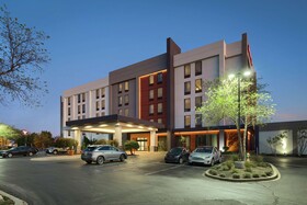 Hampton Inn Louisville Northeast