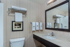 Holiday Inn Louisville Airport - Fair/Expo