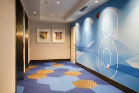 Holiday Inn Express & Suites Louisville Downtown