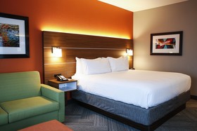Holiday Inn Express & Suites Louisville Downtown