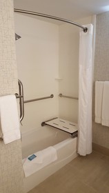 Holiday Inn Express Louisville Northeast