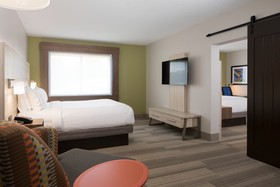 Holiday Inn Express Louisville Northeast