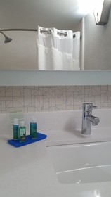 Holiday Inn Express Louisville Northeast