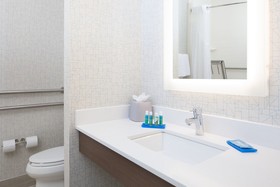 Holiday Inn Express Louisville Northeast