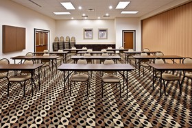 Holiday Inn Louisville Airport South