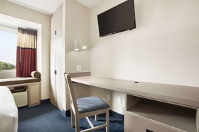 Microtel Inn & Suites by Wyndham Louisville East