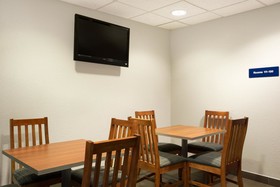 Microtel Inn & Suites by Wyndham Louisville East
