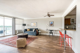 800 Tower City Club Apartments