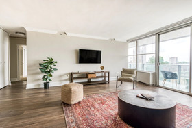 800 Tower City Club Apartments