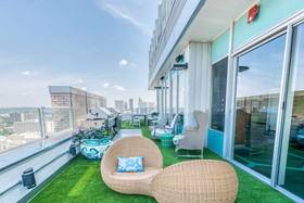 800 Tower City Club Apartments