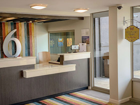 Motel 6 Louisville Kentucky Airport Fair Expo
