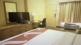 Clarion Pointe Louisville East