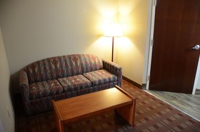 Super 8 by Wyndham Louisville/Expo Center