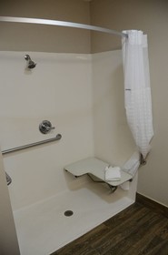 Super 8 by Wyndham Louisville/Expo Center