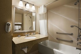 Wingate By Wyndham Louisville East
