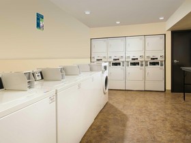 WoodSpring Suites Louisville Jeffersontown