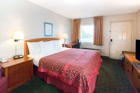 Days Inn by Wyndham Richmond