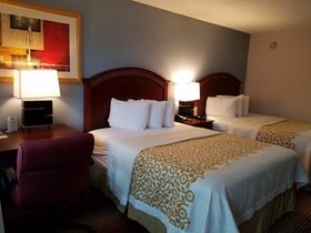 Days Inn by Wyndham Richmond