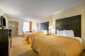 QUALITY INN RUSSELLVILLE