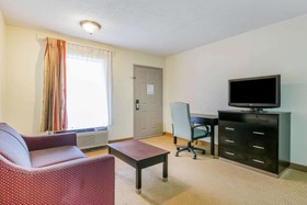 QUALITY INN RUSSELLVILLE