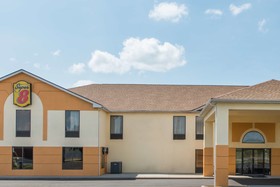 Super 8 by Wyndham Shepherdsville