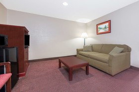 Super 8 by Wyndham Shepherdsville