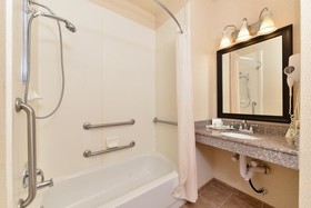 Comfort Suites Alexandria North