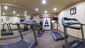 Holiday Inn Express Hotel & Suites Alexandria