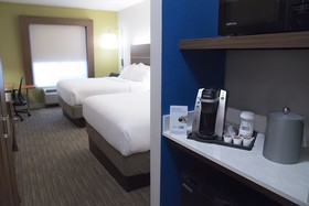 Holiday Inn Express Hotel & Suites Alexandria