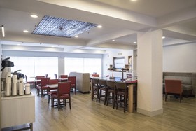 Holiday Inn Express Hotel & Suites Alexandria