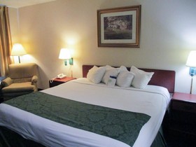 Ramada Alexandria