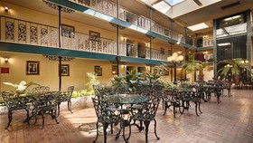 Royal Inn & Suites