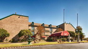 Royal Inn & Suites