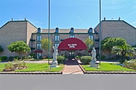 Royal Inn & Suites
