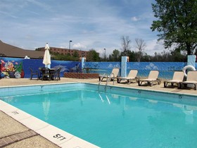 Royal Inn & Suites