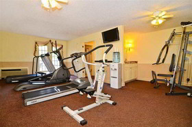 Royal Inn & Suites