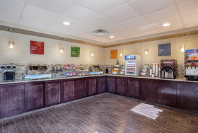 Comfort Suites University