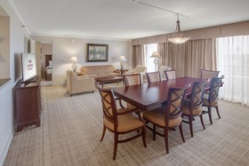 Crowne Plaza Hotel Executive Center Baton Rouge