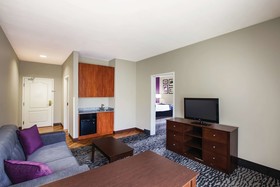 La Quinta Inn & Suites by Wyndham Baton Rouge Denham Springs