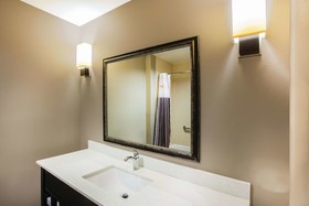 La Quinta Inn & Suites by Wyndham Baton Rouge Denham Springs