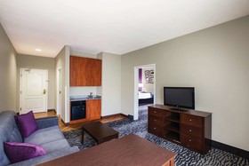 La Quinta Inn & Suites by Wyndham Baton Rouge Denham Springs