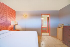 Town & Country Motel Bossier City by OYO