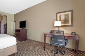 Best Western Plus Chalmette Hotel