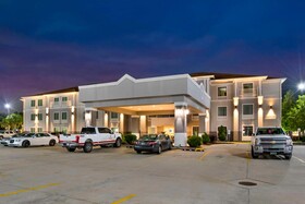 Best Western Plus Chalmette Hotel