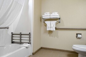 Comfort Inn & Suites Covington - Mandeville