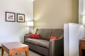 Comfort Inn & Suites Covington - Mandeville