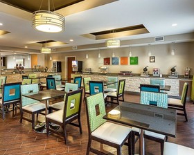 Comfort Suites