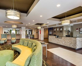 Comfort Suites